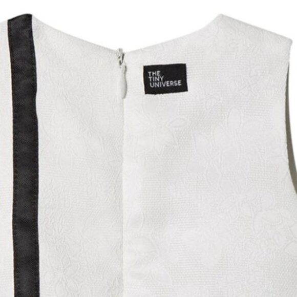 The TINY UNIVERSE the gift dress - Picture 8 of 8